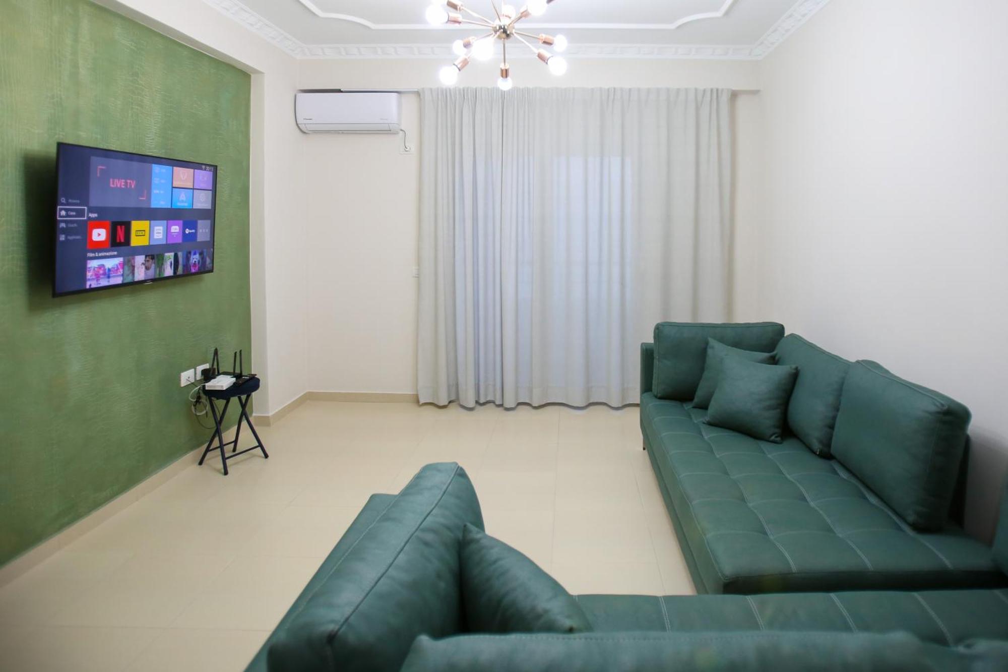 Oasis Residence Vlorë Buitenkant foto