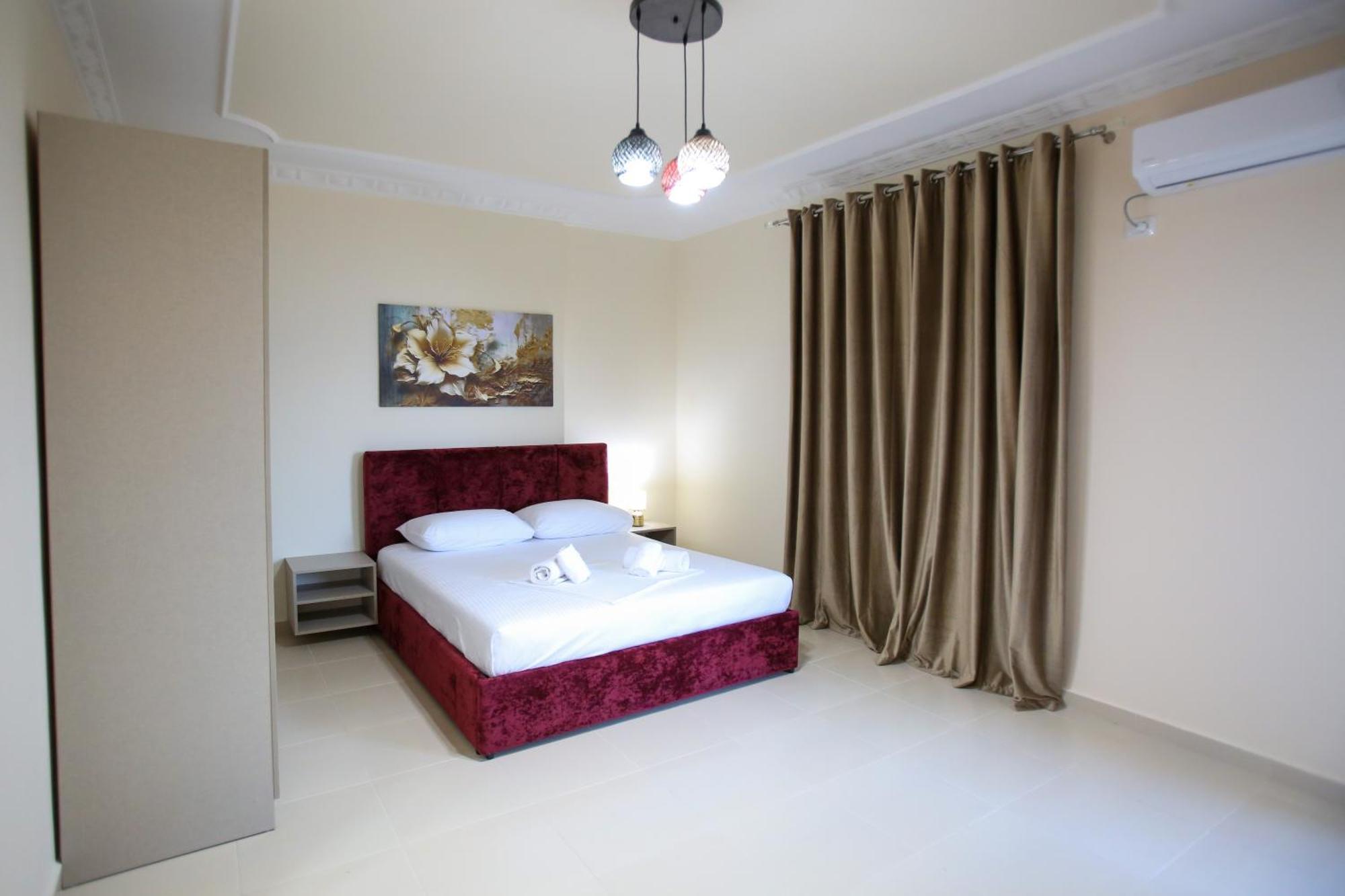 Oasis Residence Vlorë Buitenkant foto